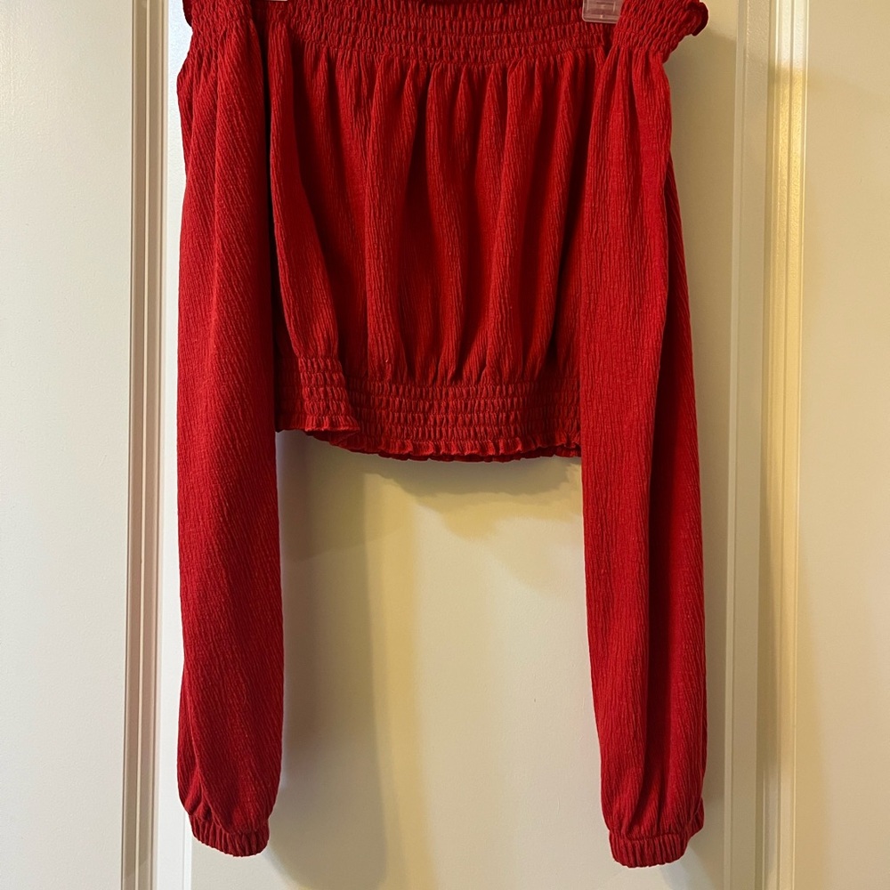 H&M Divided Red Off-shoulder Long Sleeve Top